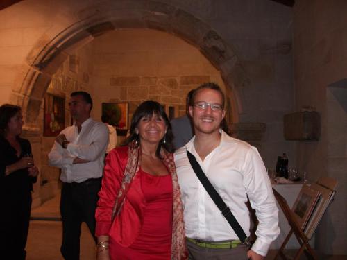 Exp. Luz e cor na Capela --con el historiador del Arte-Ismael Arias en Cangas sep 2011